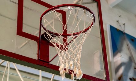Pourquoi un terrain de basketball peut améliorer votre santé