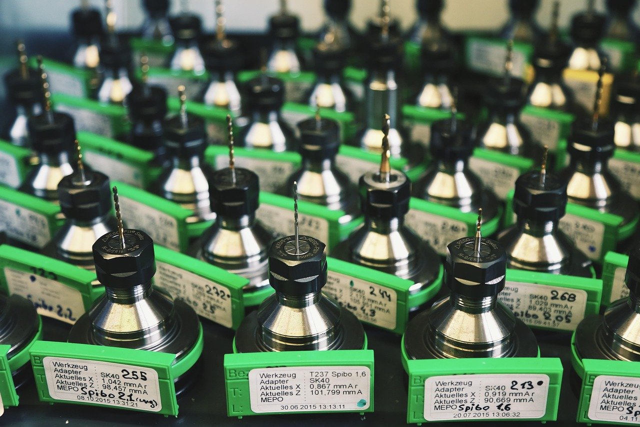 découvrez nos machines de fraisage cnc de haute précision, idéales pour des opérations d'usinage efficaces et fiables dans divers industries.