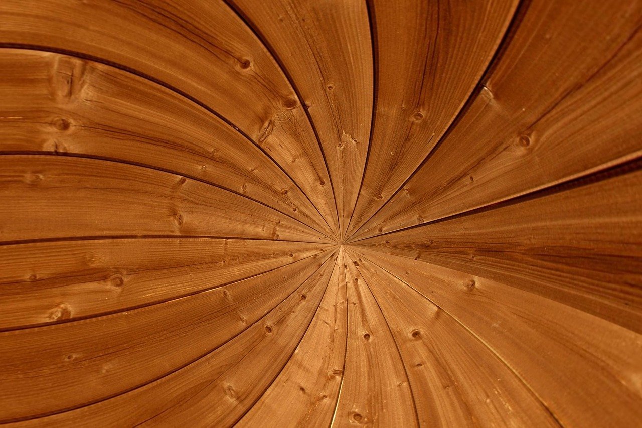 centre d'usinage du bois haute précision pour des découpes et finitions parfaites, adapté à tous vos projets de menuiserie et fabrication.